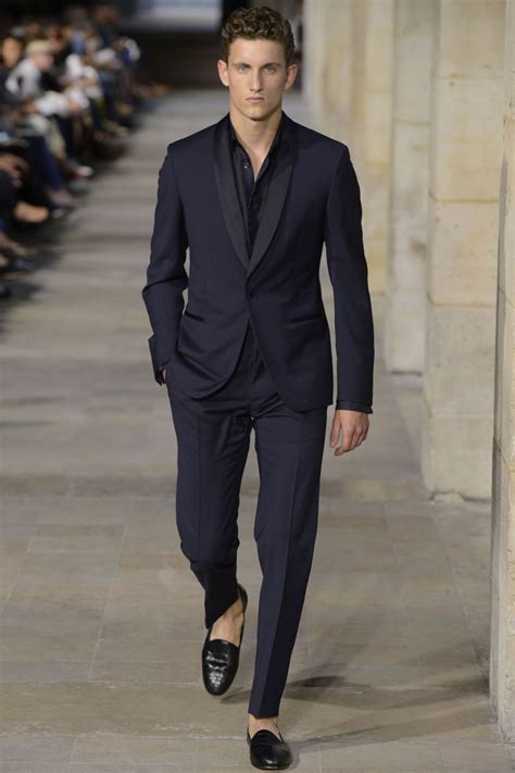hermes trajes